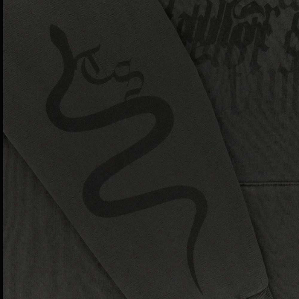 REP TS hoodie “There Will Be No Explanation There Will Just Be Reputation” M/L